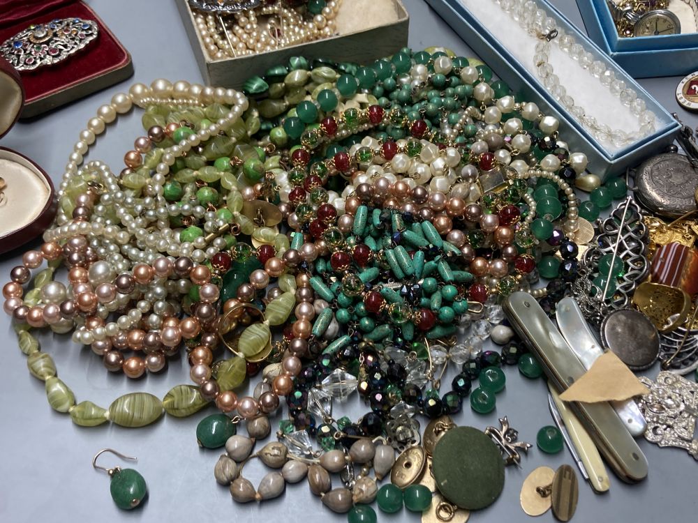 A collection of miscellaneous costume jewellery and other items